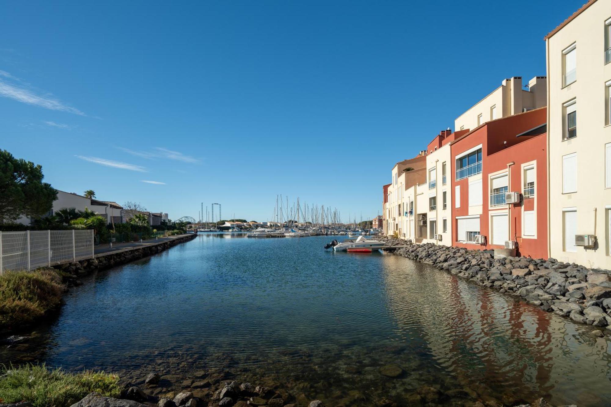 L'Echappee Marine - Classe 2 Etoiles Parking Prive Agde Ngoại thất bức ảnh